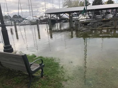 Honeymoon Bridge flooding Photo